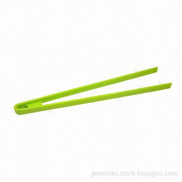 Green and flexible food tongs for picnic suppliers